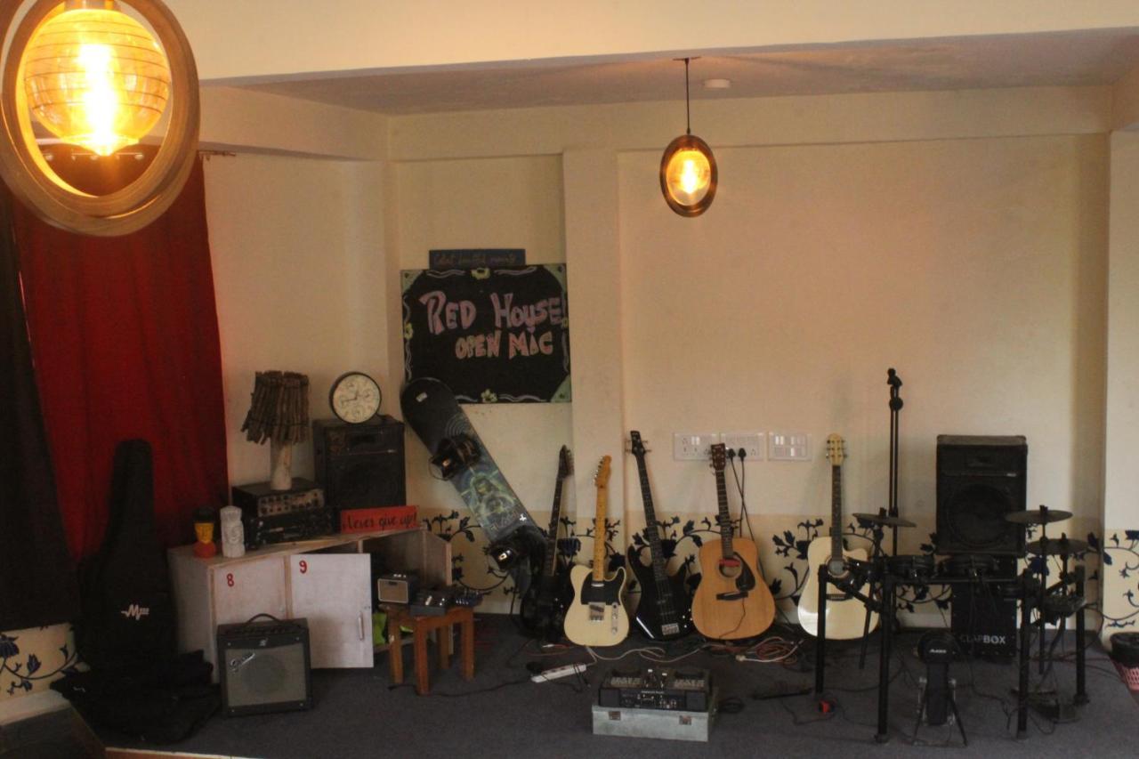 Red House Cafe And Inn مايالي المظهر الخارجي الصورة