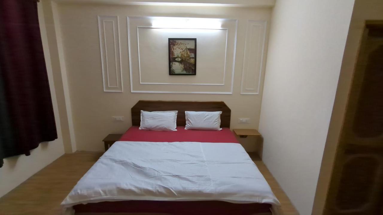Red House Cafe And Inn مايالي المظهر الخارجي الصورة